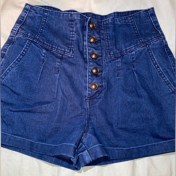 Anthropologie Urban Outfitters Pins and Needles High Rise Button Up Shorts - Picture 5 of 8